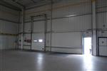 Obchodn/skladov prostory Praha 10, modern hala 500 m2  1.500 m2 v komern zn, vhodn pro velkoobchod, logistiku, bezpran podlaha, vka 8 m,  kancelsk zzem 100  300 m2, zkaznick parkovit, ostraha, cena od 109,- K / m2 + sluby a energie
