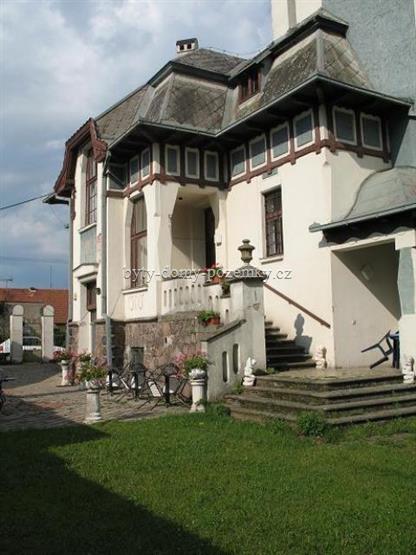 Prodej prvorepublikov vily -zmeku v Tebechovicch