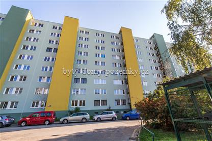 Nabízím k prodeji byt 4+1 s lodžií v cihlovém domě